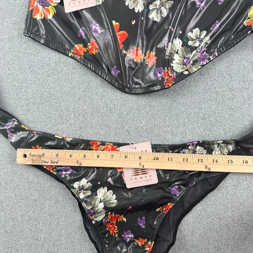 Savage X Fenty Lingerie Set Women 2X/XL Black Floral Corset Top Thong Leather